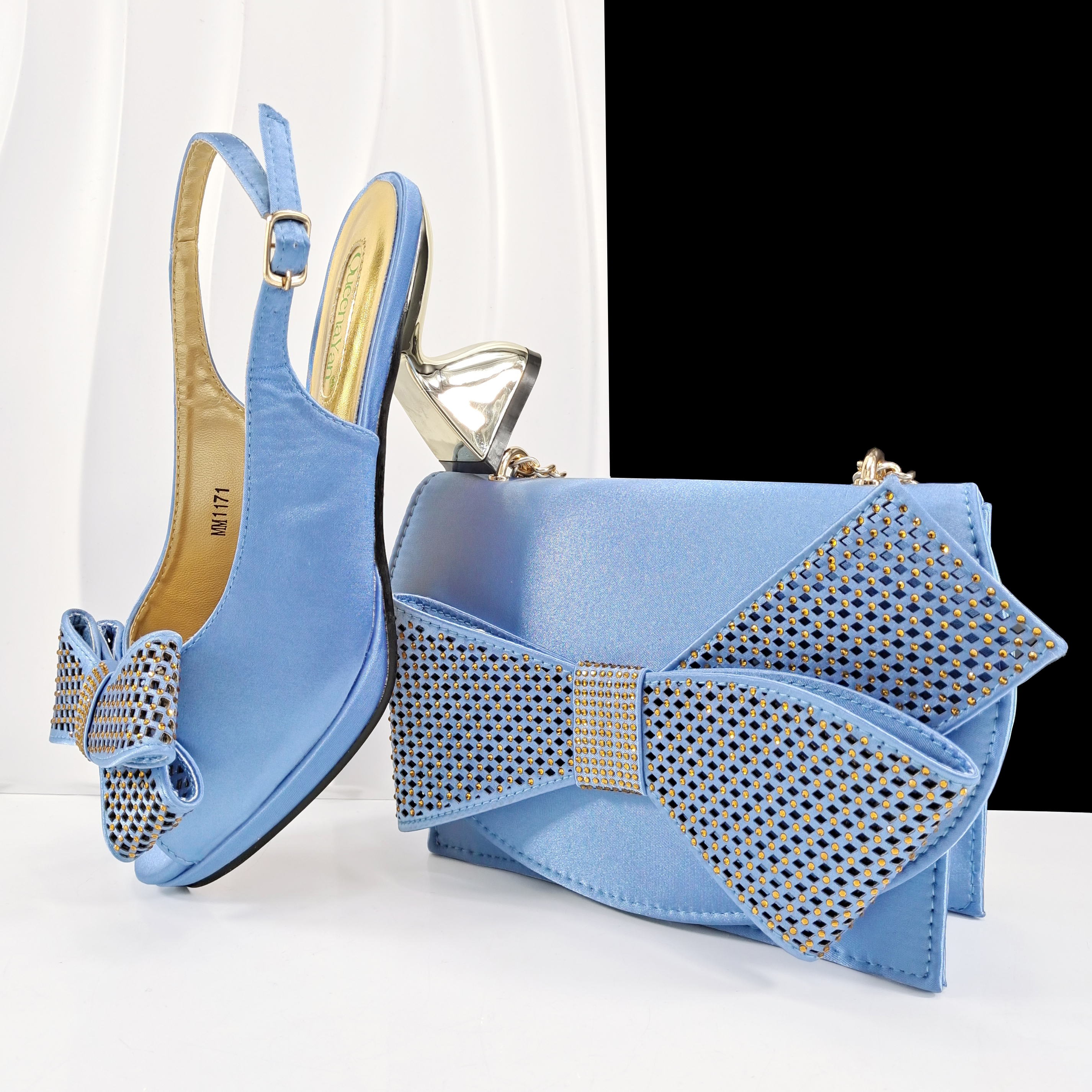 Luxurious Bag - Queena Yan Sky Blue Color Peep