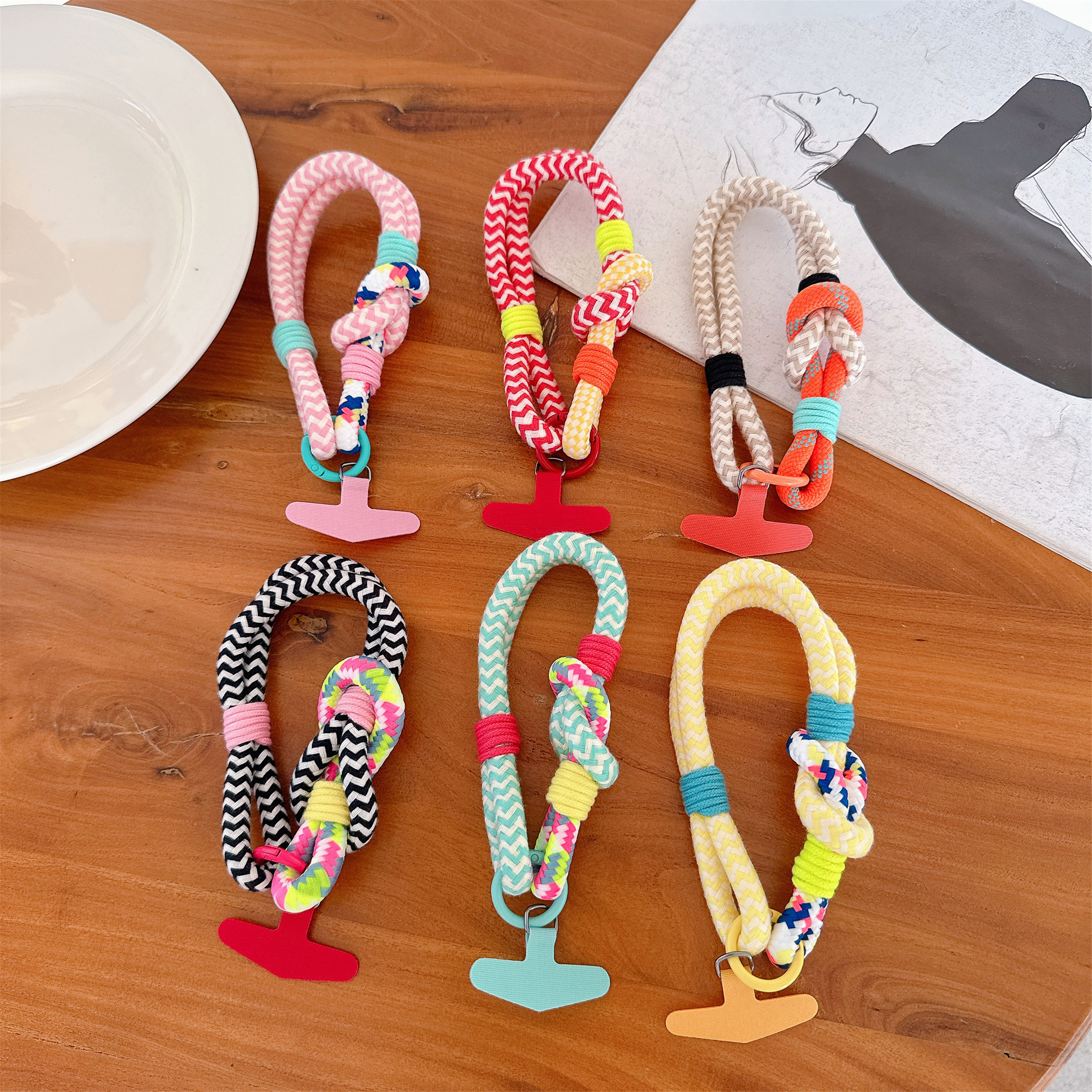 Keychains Contrast Color Key C - Luxurious Bag ulasan dan harga