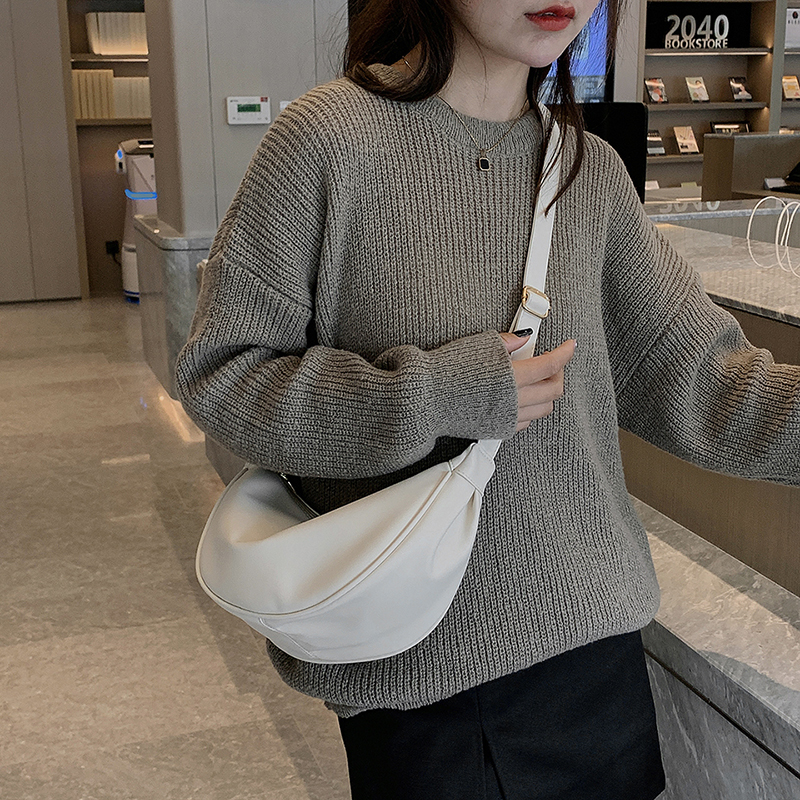 Half Moon Small PU Leather Zip - Luxury Bags Trend 2025 ulasan dan harga