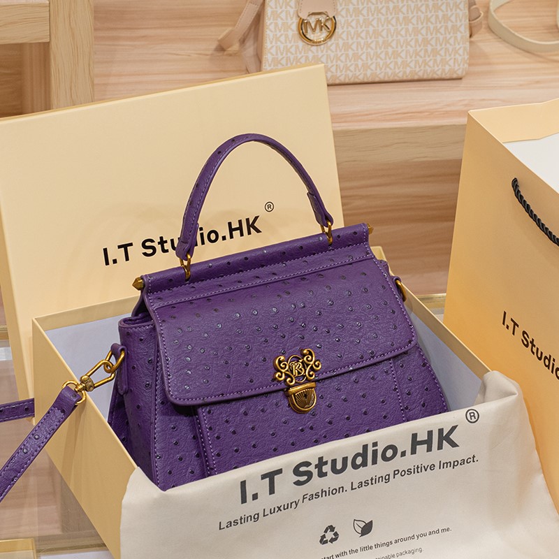 Women's handbag large capacity - Luxury Bags Trend 2025 ulasan dan harga