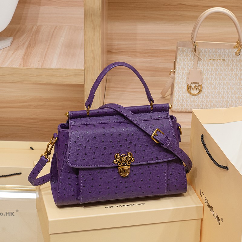 Women's handbag large capacity - Luxury Bags Trend 2025 ulasan dan harga