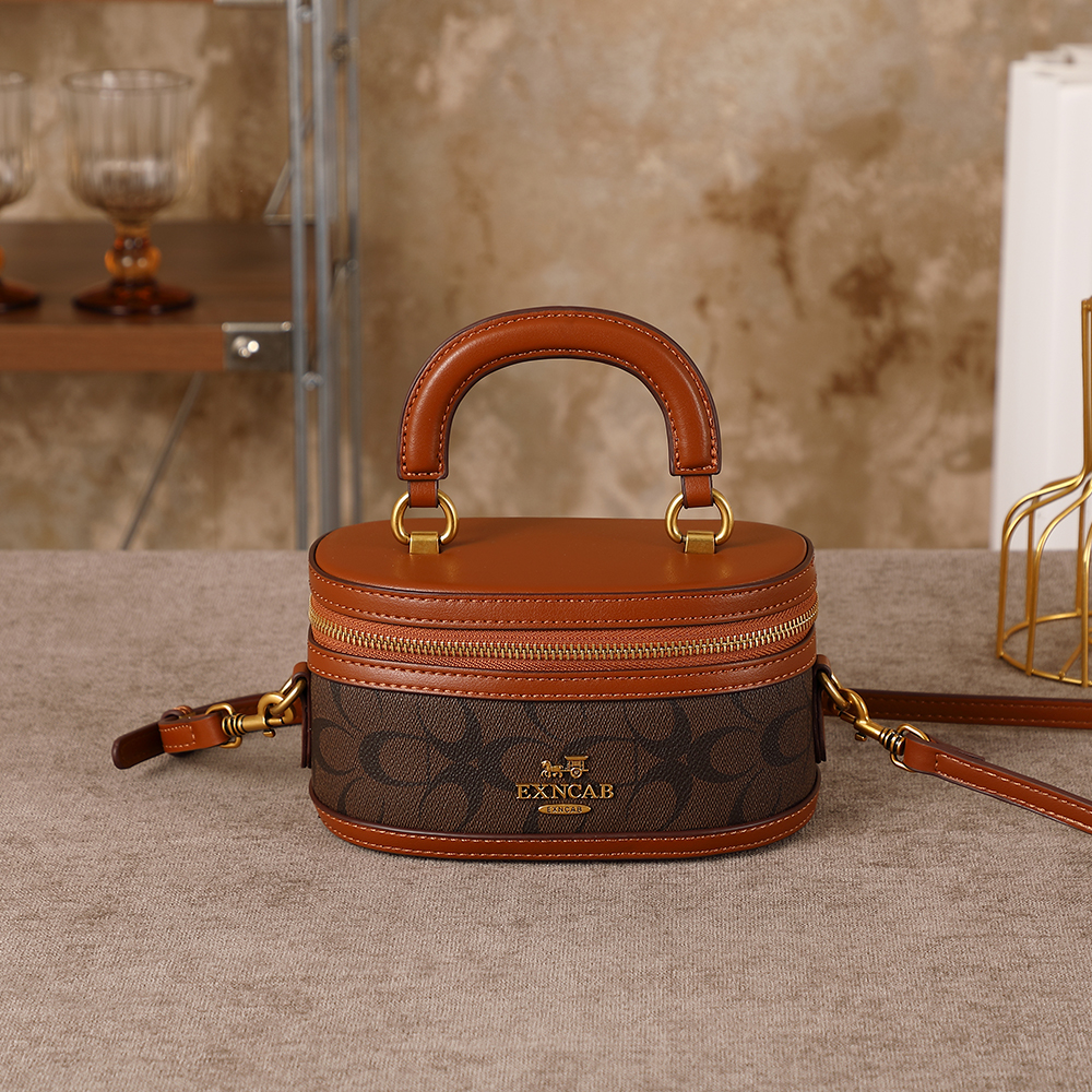 Light luxury niche design lunc - Luxury Bags Trend 2025 ulasan dan harga