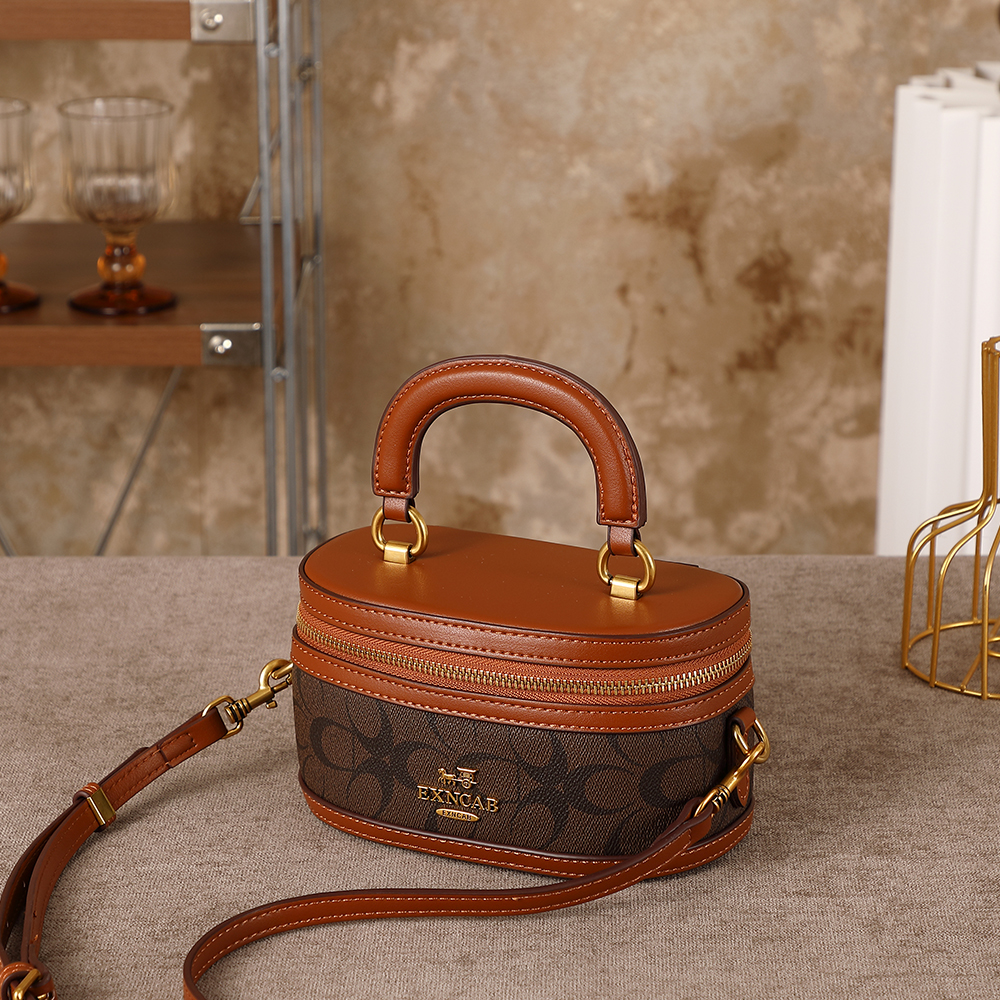 Light luxury niche design lunc - Luxury Bags Trend 2025 ulasan dan harga